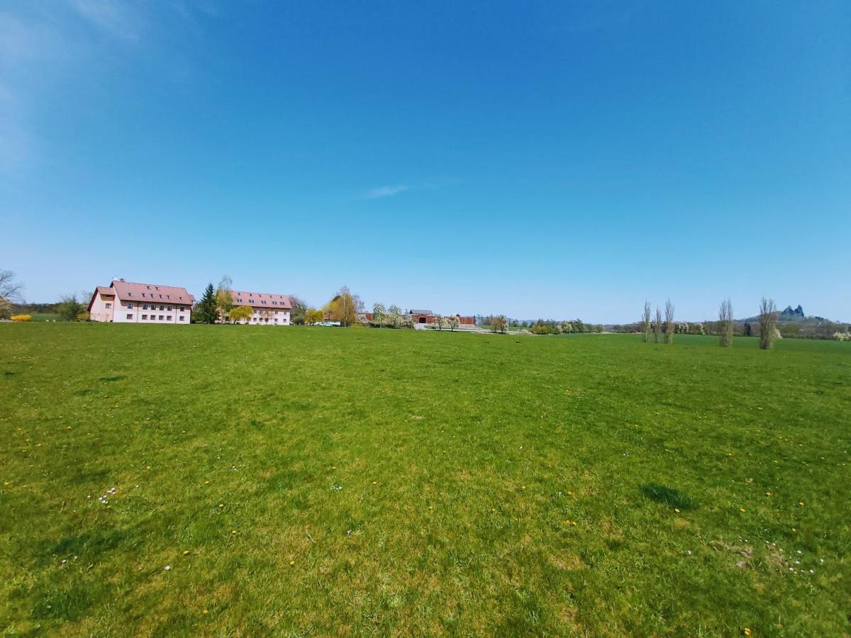 Resort Cesky Raj Troskovice Bagian luar foto