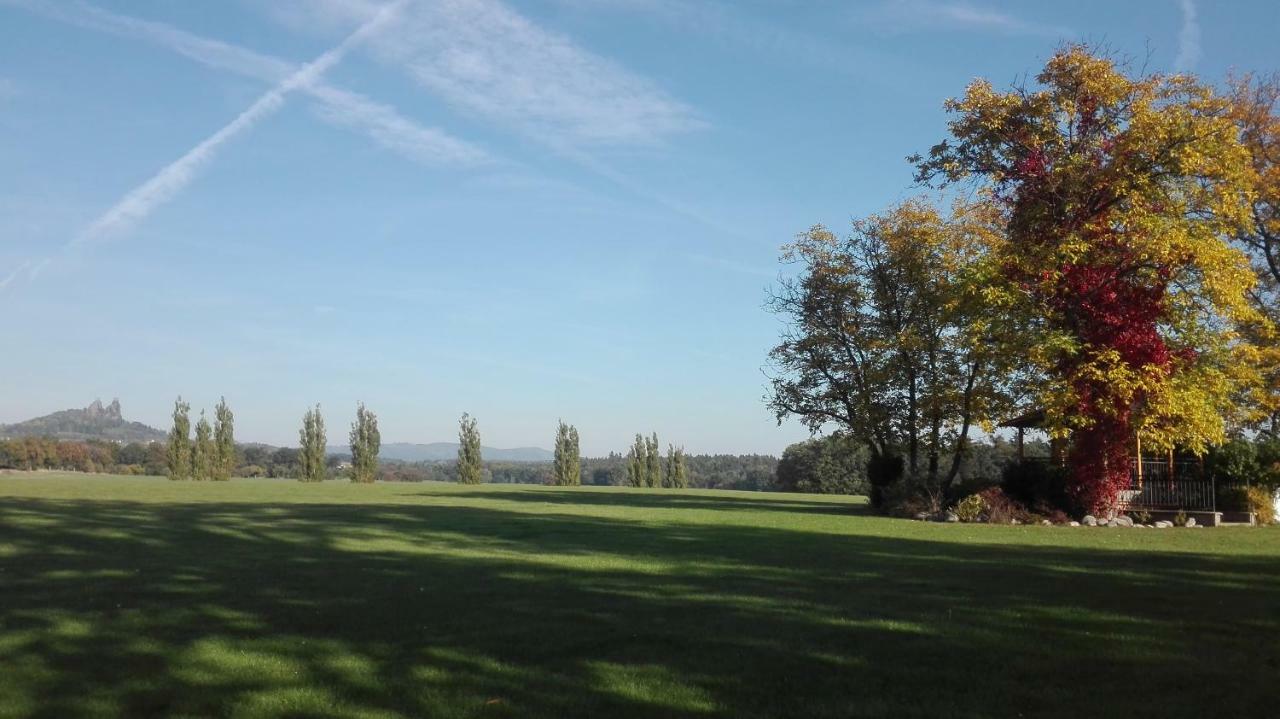 Resort Cesky Raj Troskovice Bagian luar foto